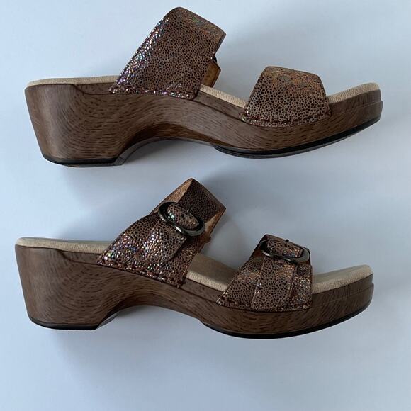 Dansko Sophie Sandals 9.5 Wedge Leather Clogs 40 Iridescent Neutral Boho Wedges - Picture 5 of 16